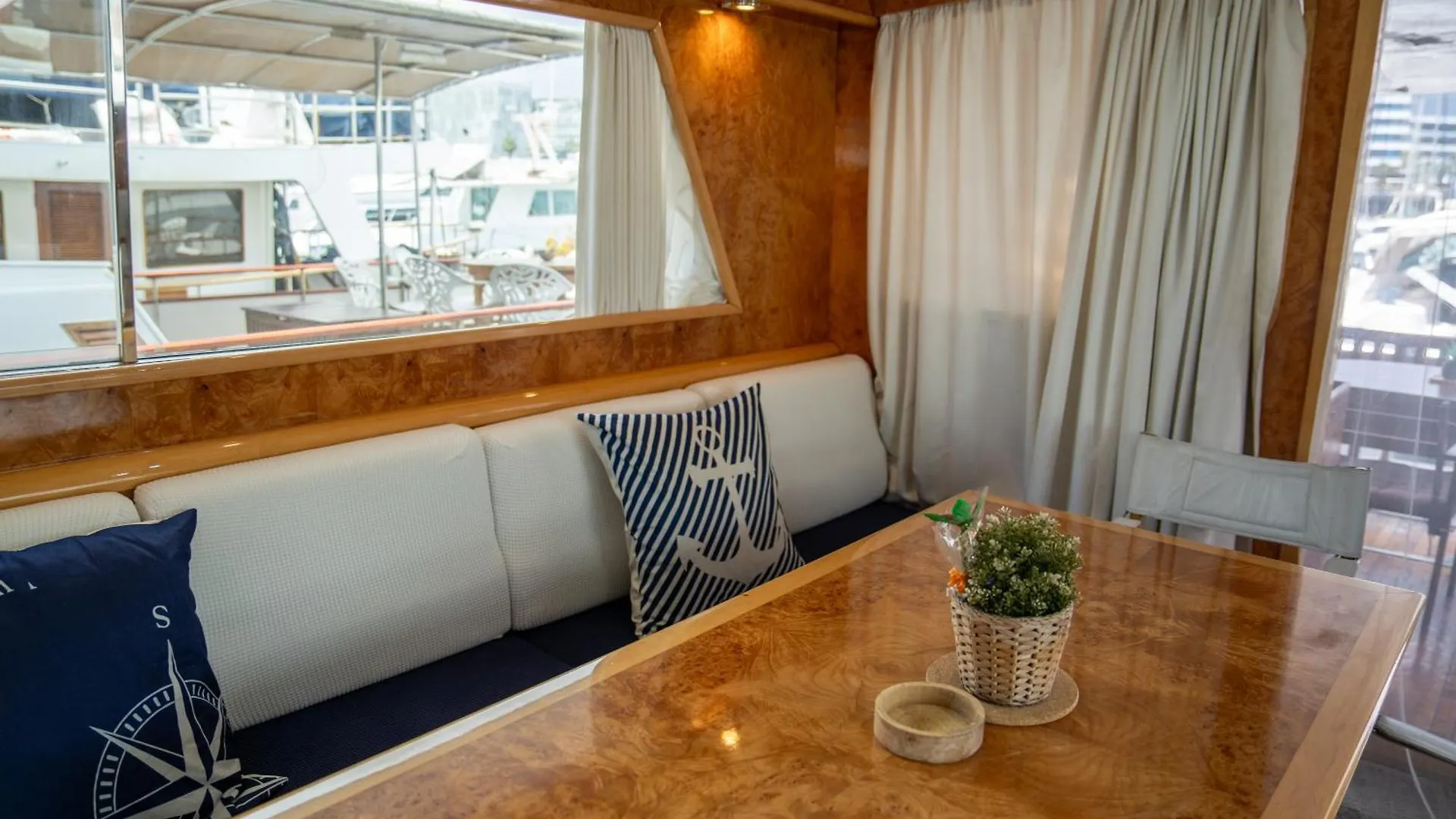 Hotel Boat Aloha Sant Adria de Besos 0*,  Spanien